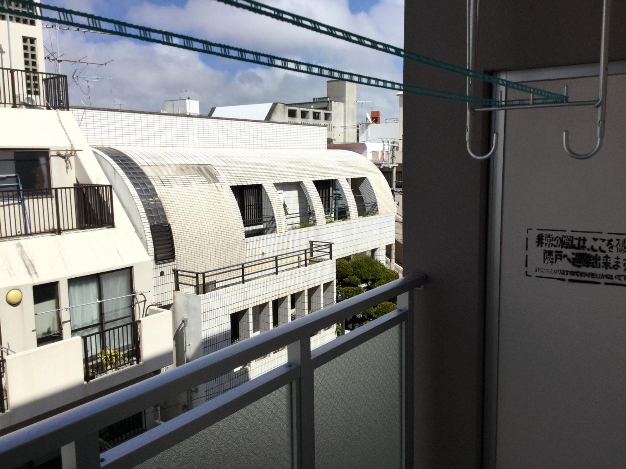 Aparthotel Mr.Kinjo In Kume à Naha Extérieur photo